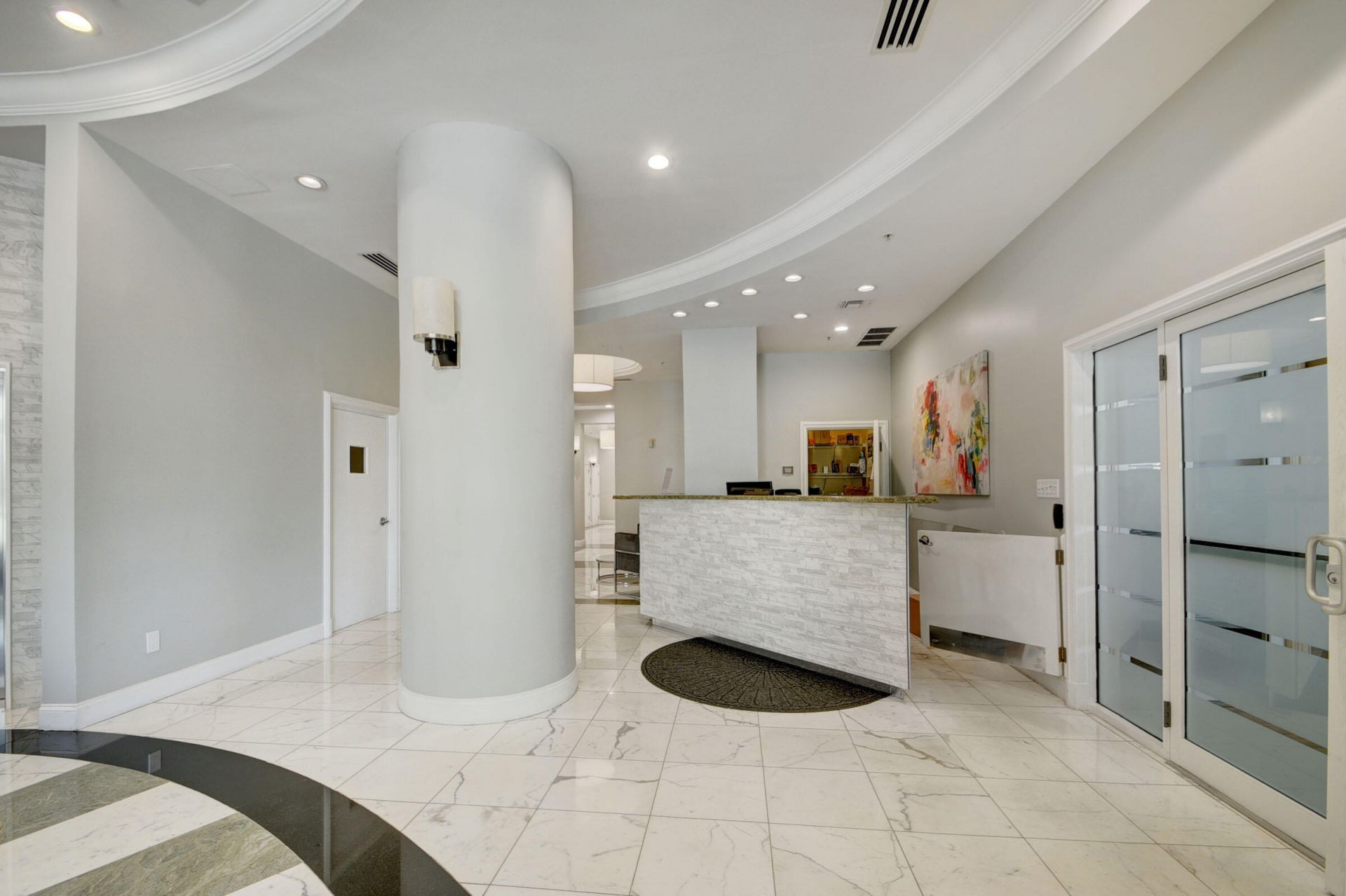 600 S Dixie Highway, Unit 720, West Palm Beach, FL 33401 Photo