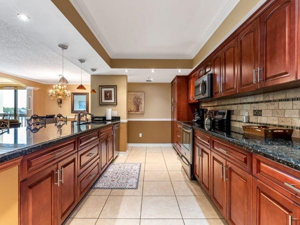 1915 Lavers Circle, Unit E309, Delray Beach, FL 33444