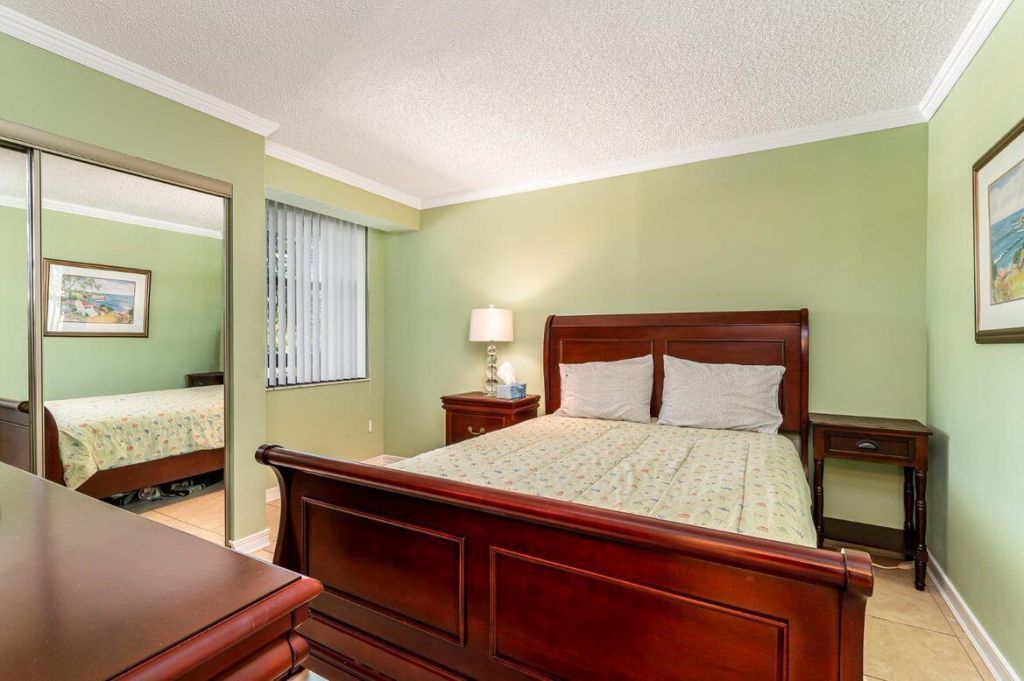 1915 Lavers Circle, Unit E309, Delray Beach, FL 33444 Photo