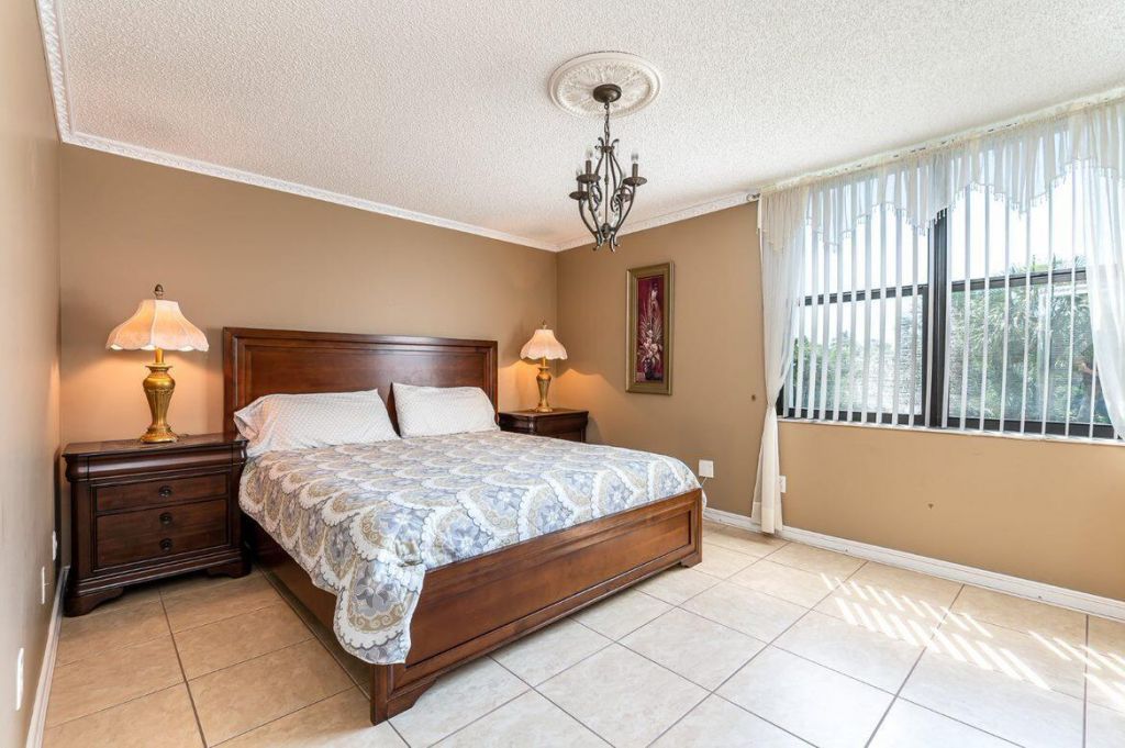 1915 Lavers Circle, Unit E309, Delray Beach, FL 33444 Photo