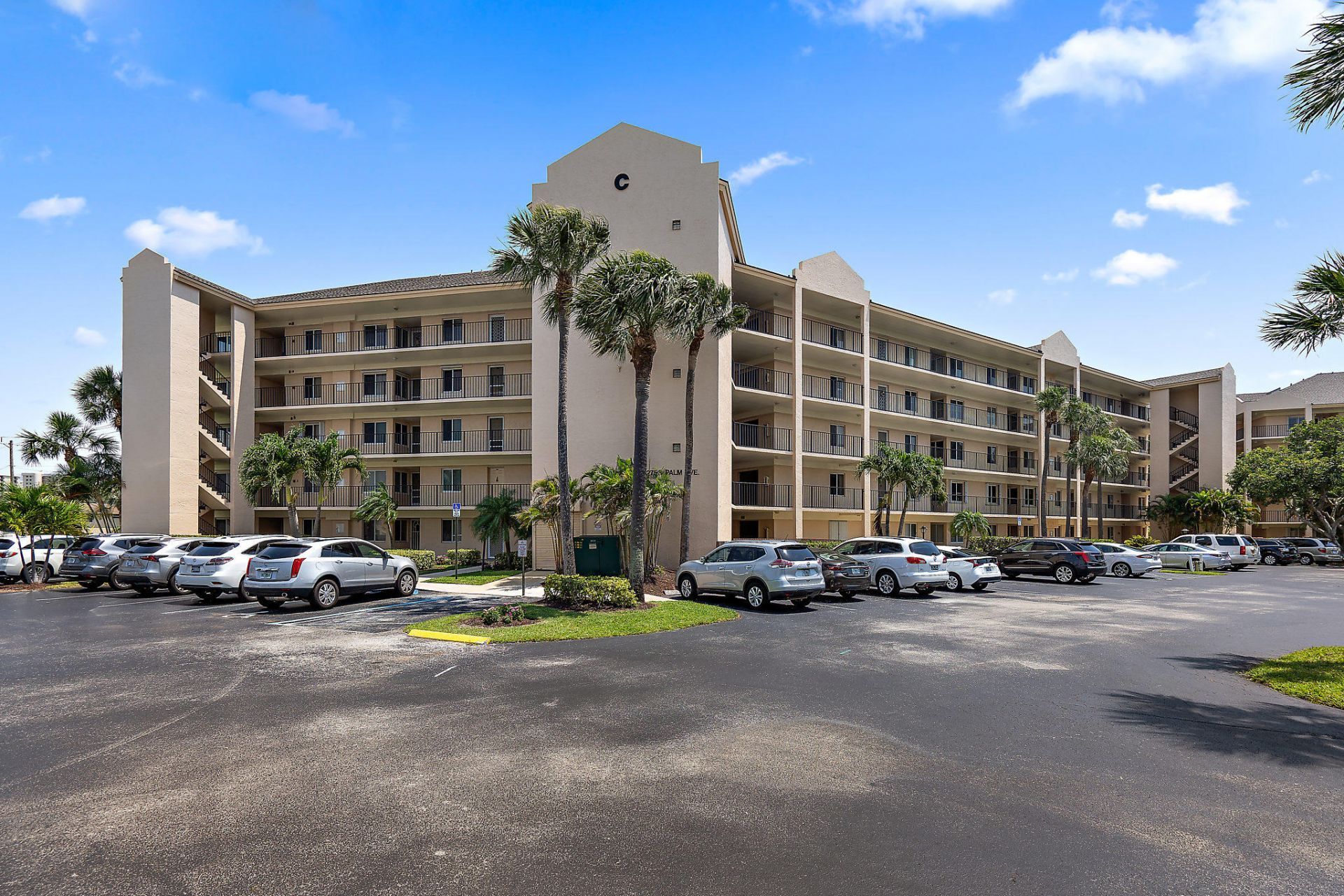 275 Palm Avenue, Unit C203, Jupiter, FL 33477 Photo