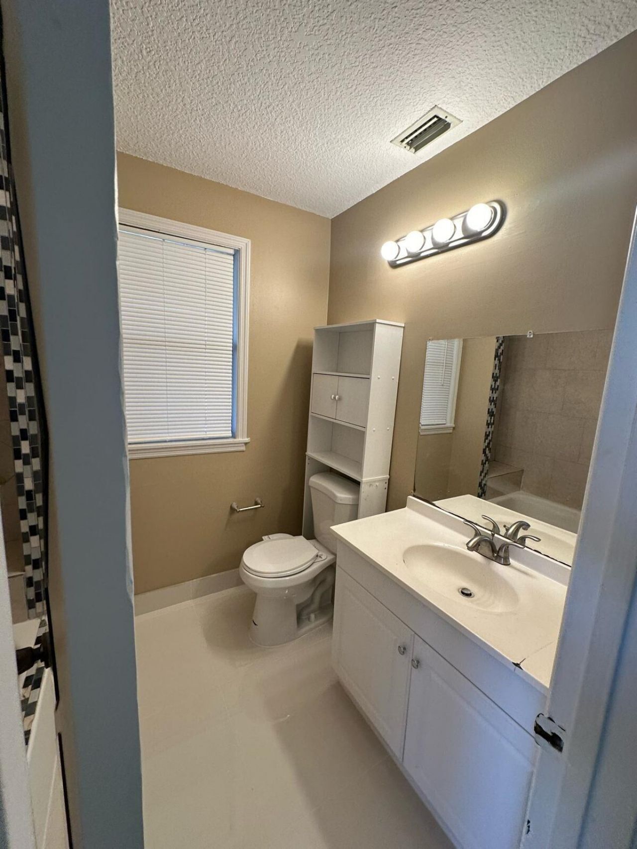 2307 N Congress Avenue, Unit 27, Boynton Beach, FL 33426 Photo