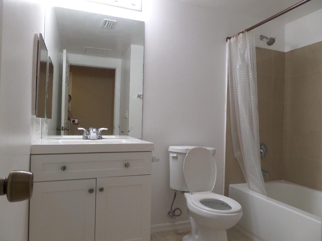 10318 Fox Trail Road, Unit 409, Royal Palm Beach, FL 33411 Photo