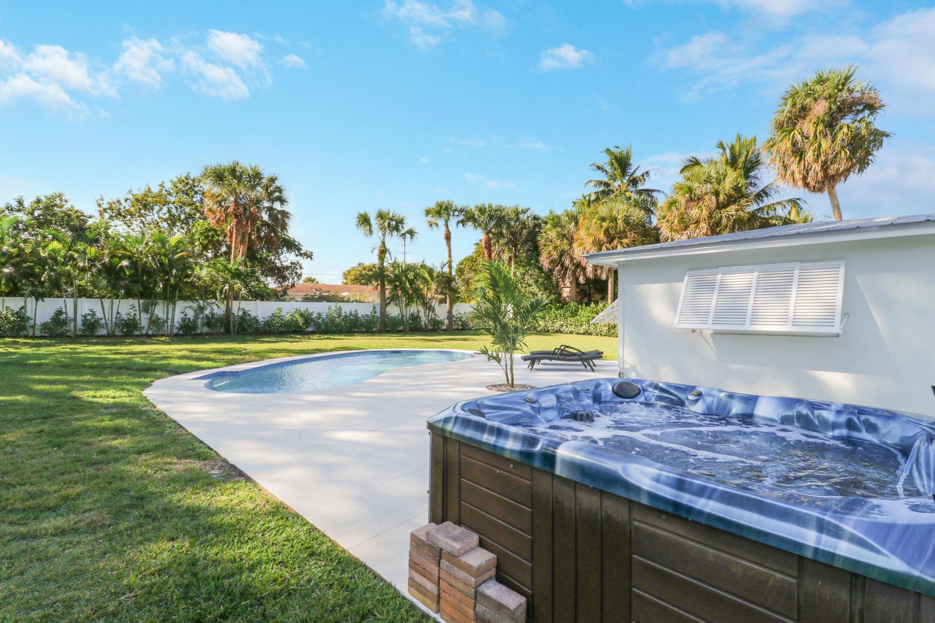 615 Westwind Drive, North Palm Beach, FL 33408 Photo