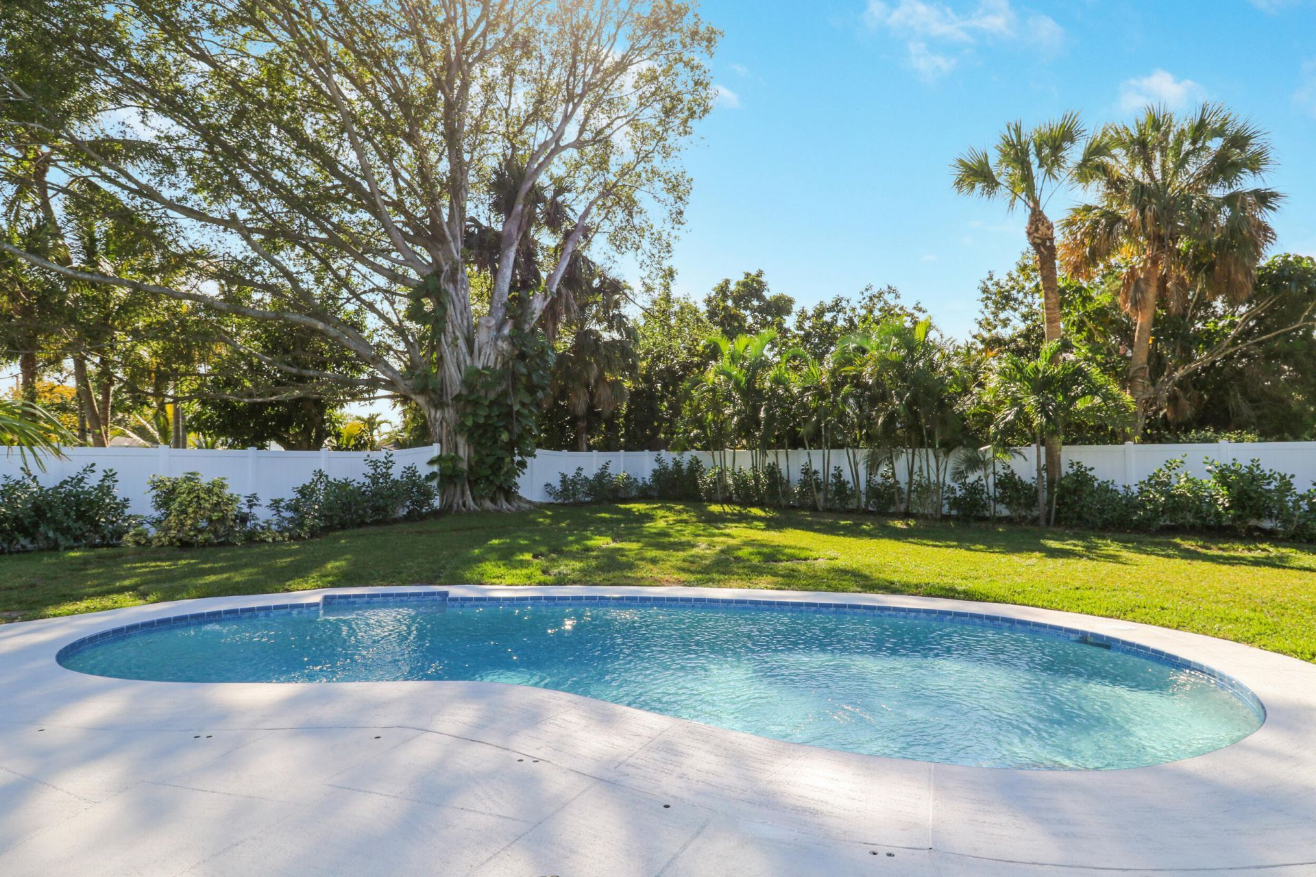 615 Westwind Drive, North Palm Beach, FL 33408 Photo