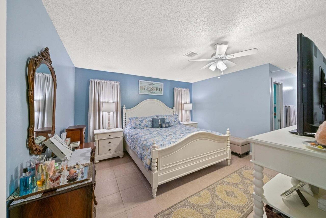 148 Ponce De Leon Street, Royal Palm Beach, FL 33411 Photo