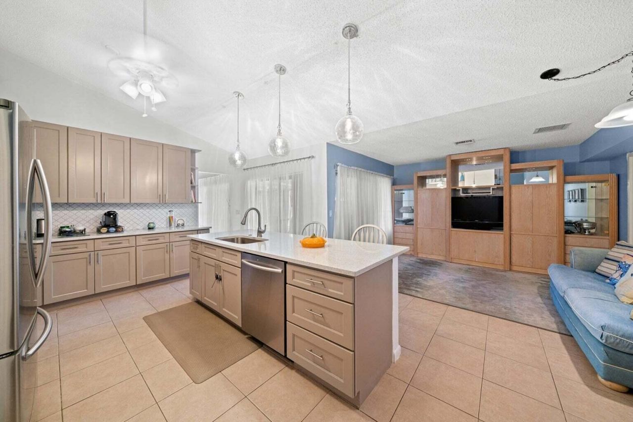 148 Ponce De Leon Street, Royal Palm Beach, FL 33411 Photo