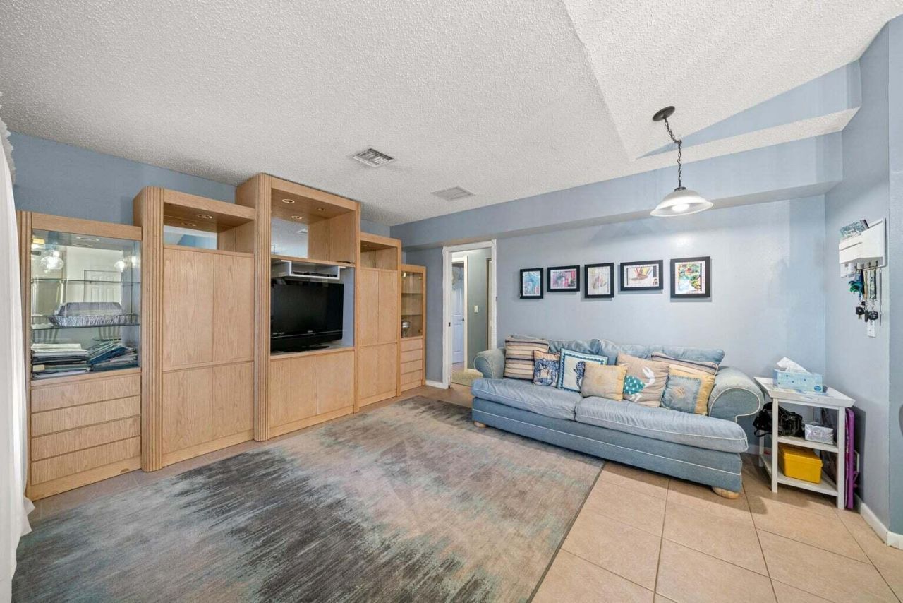 148 Ponce De Leon Street, Royal Palm Beach, FL 33411 Photo