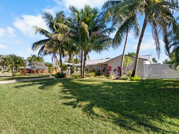 1605 Treemont Avenue, Jupiter, FL 33469