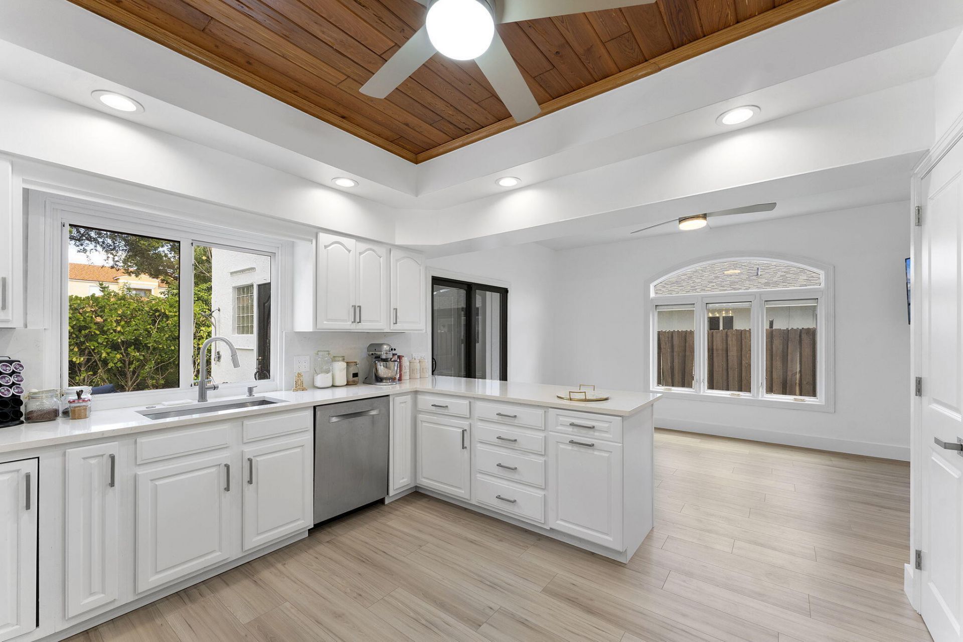 150 Lucina Drive, Hypoluxo, FL 33462 Photo