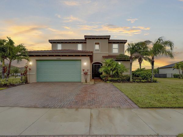 11240 SW Wyndham Way, Port St. Lucie, FL 34987
