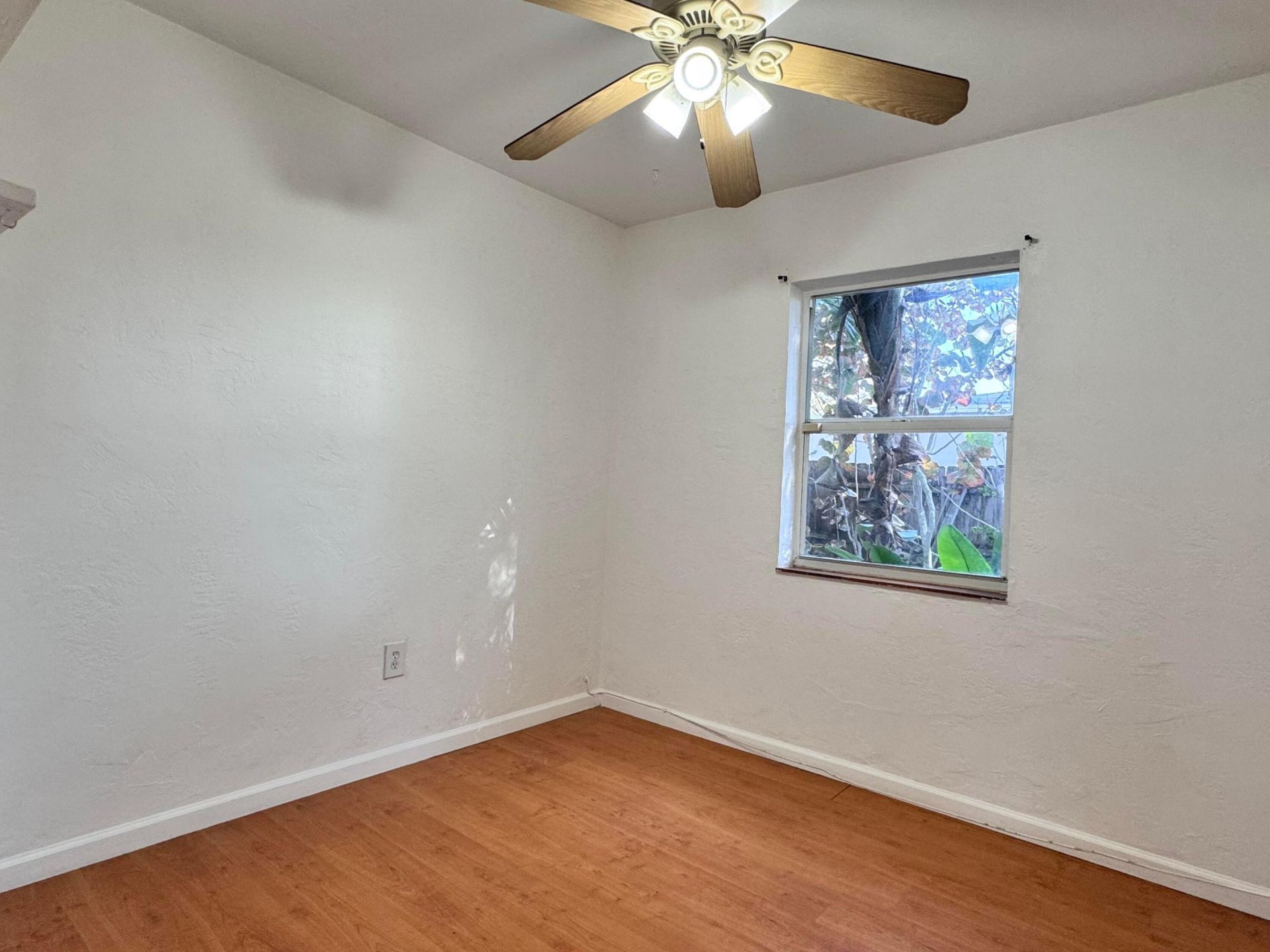 3012 Glenwood Road, West Palm Beach, FL 33405 Photo