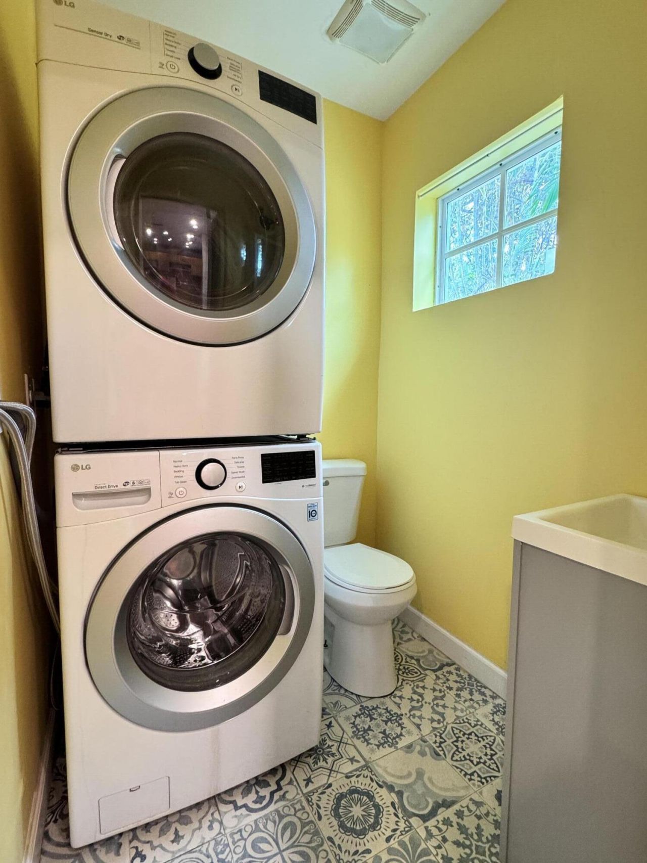 3012 Glenwood Road, West Palm Beach, FL 33405 Photo