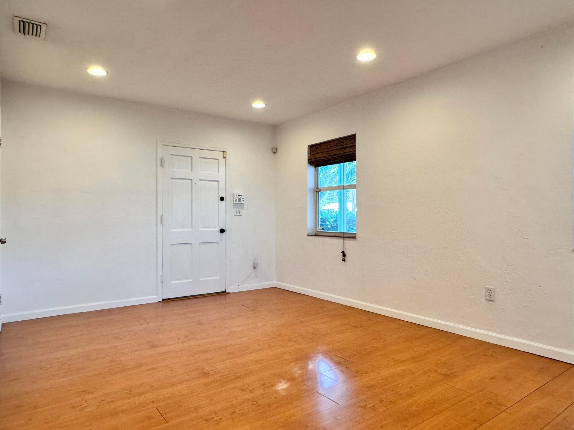 3012 Glenwood Road, West Palm Beach, FL 33405 Photo