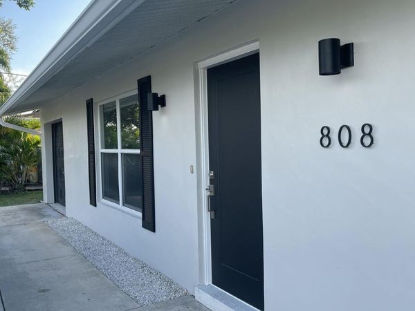 808 SE Degan Drive, Port St. Lucie, FL 34983