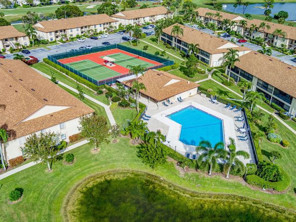 202 Pinecrest Circle, Unit B, Jupiter, FL 33458