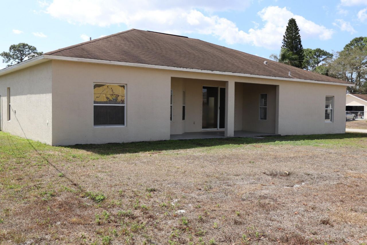 1485 SW Santiago Avenue, Port Saint Lucie, FL 34953 Photo