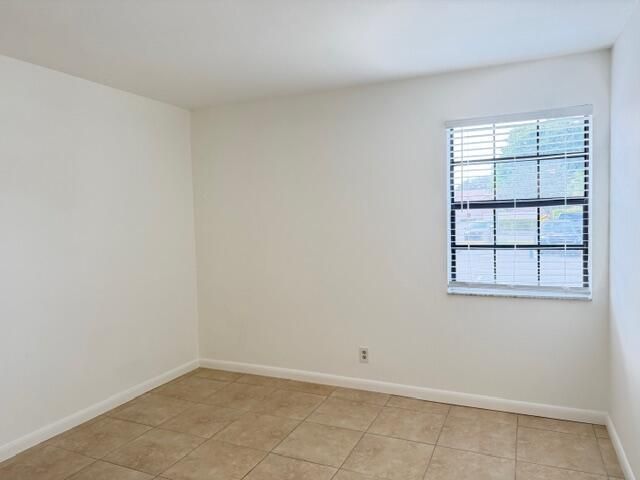 3180 Leewood Terrace, Unit L107, Boca Raton, FL 33431 Photo