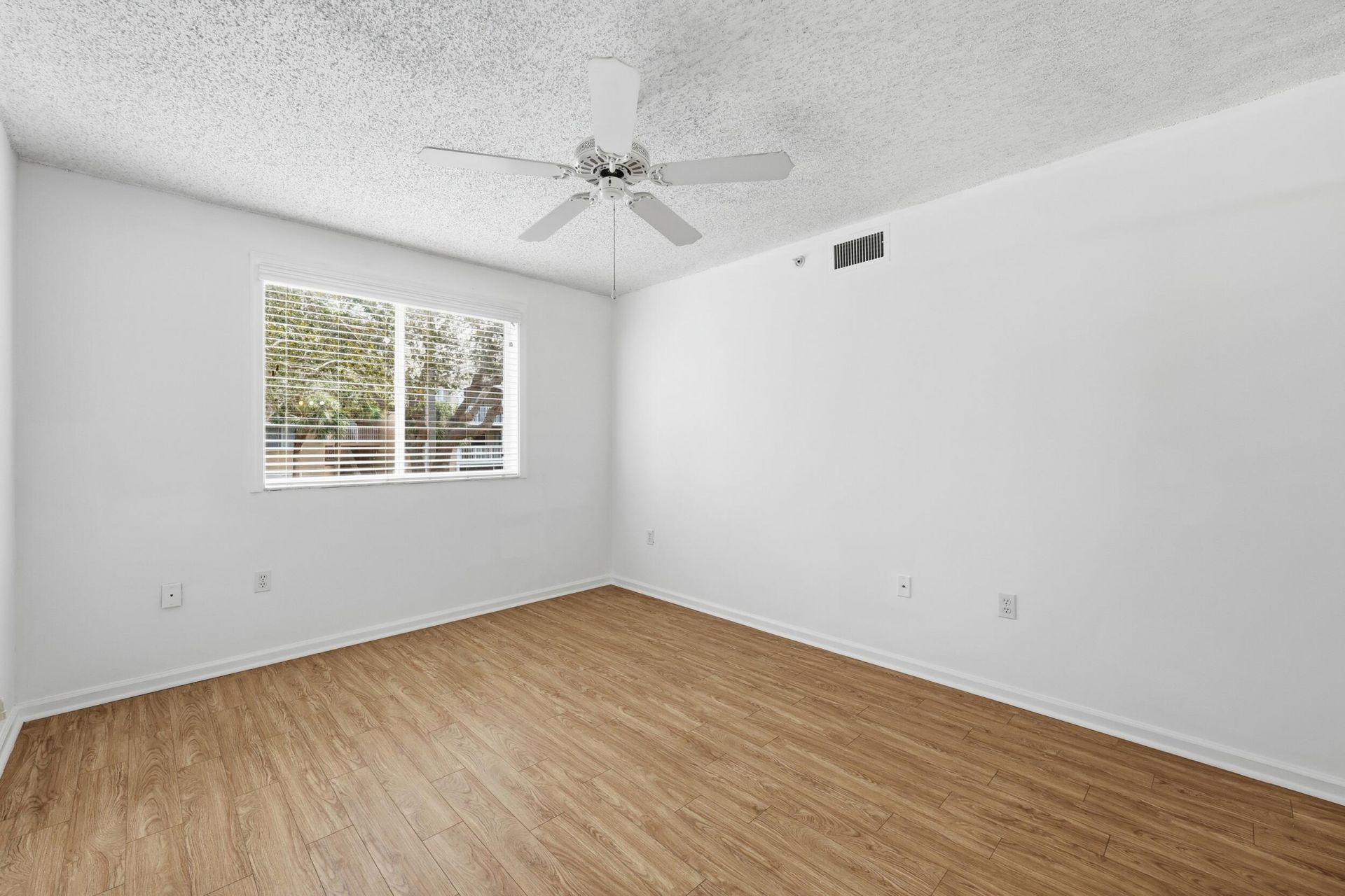 284 Village Boulevard, Unit 9209, Tequesta, FL 33469 Photo