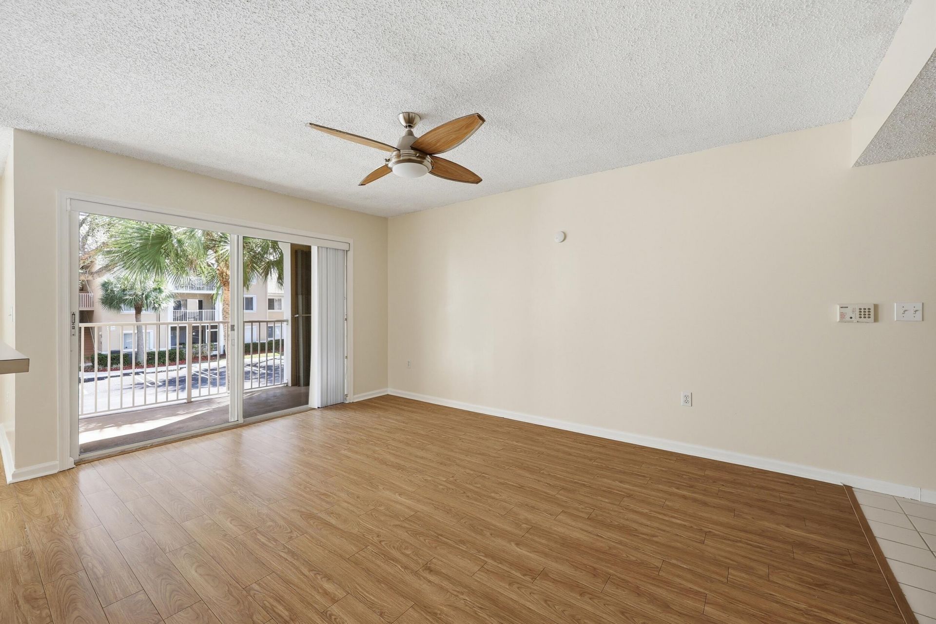 284 Village Boulevard, Unit 9209, Tequesta, FL 33469 Photo