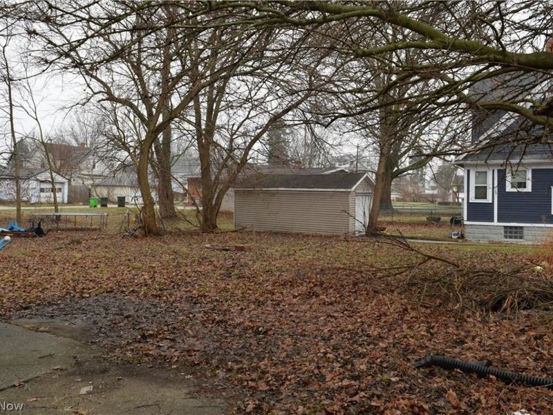 284 3rd Street NW, Barberton, OH 44203 Photo 16