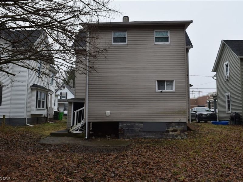 284 3rd Street NW, Barberton, OH 44203 Photo 18