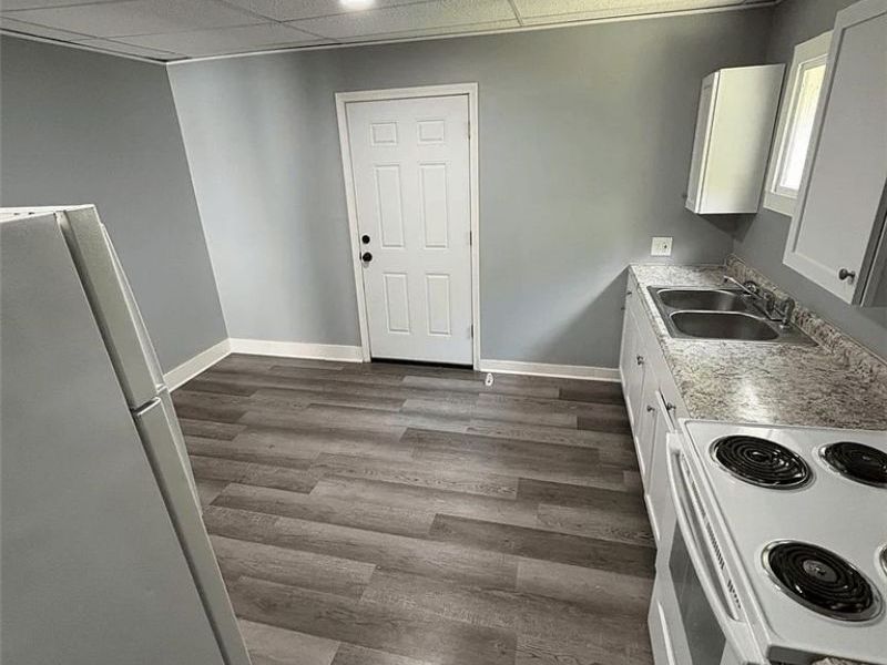 284 3rd Street NW, Barberton, OH 44203 Photo 3