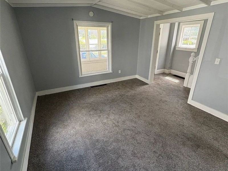 284 3rd Street NW, Barberton, OH 44203 Photo 5