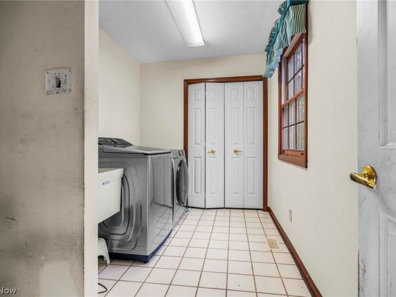 8005 Hansom Place, Concord, OH 44060 Photo 11