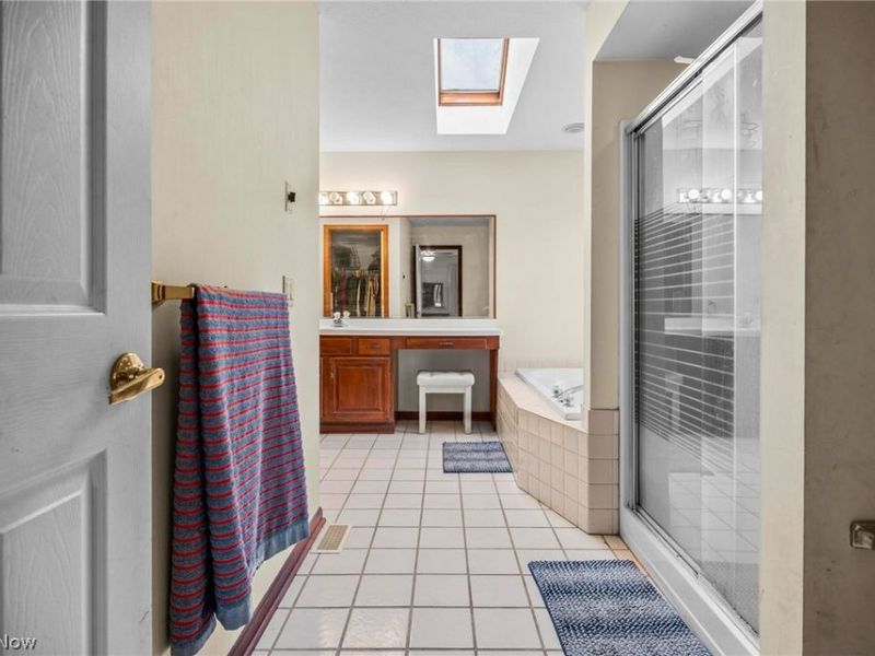 8005 Hansom Place, Concord, OH 44060 Photo 16