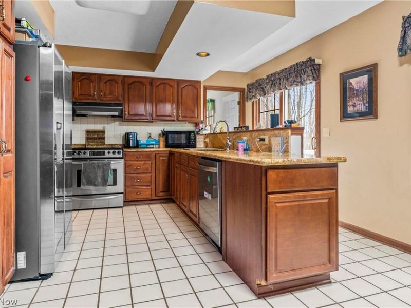 8005 Hansom Place, Concord, OH 44060 Photo 7