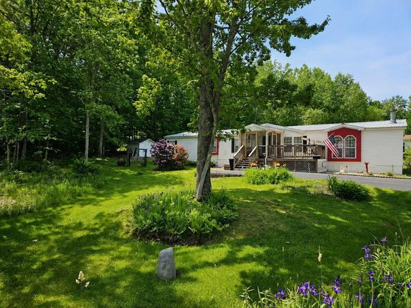 127 MORWAYS Park, Charlestown, NH 03603