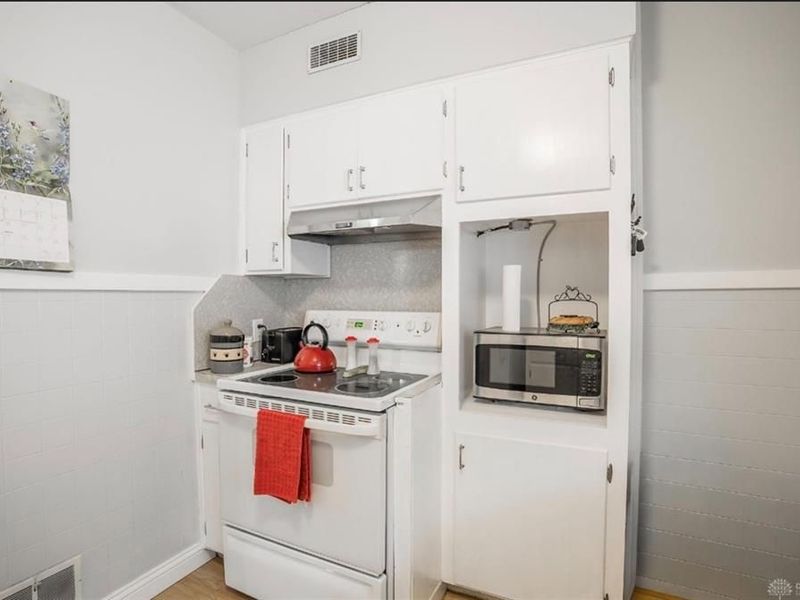 1821 S Smithville Road, Dayton, OH 45420 Photo 10