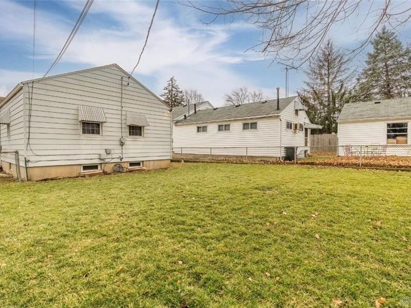 1821 S Smithville Road, Dayton, OH 45420 Photo 20