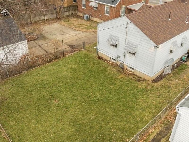 1821 S Smithville Road, Dayton, OH 45420 Photo 21