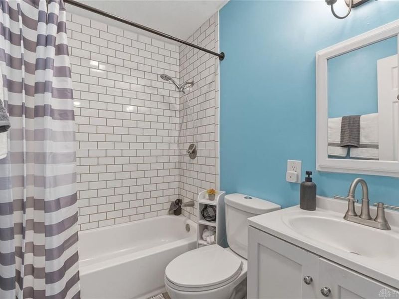 409 Millard Drive, Franklin, OH 45005 Photo 10