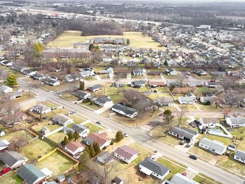 409 Millard Drive, Franklin, OH 45005 Photo 22