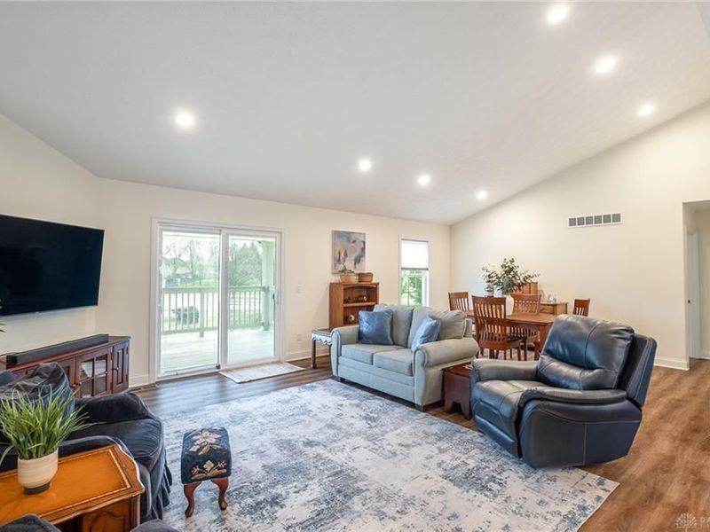 1475 Runnymeade Way, Beavercreek Township, OH 45385 Photo 7