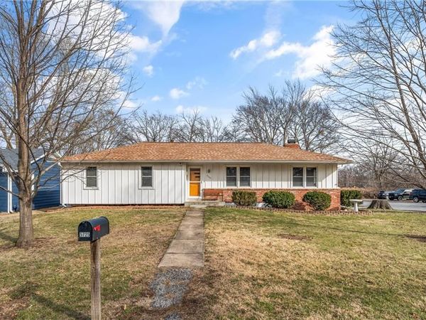 5725 Hunter Street, Raytown, MO 64133