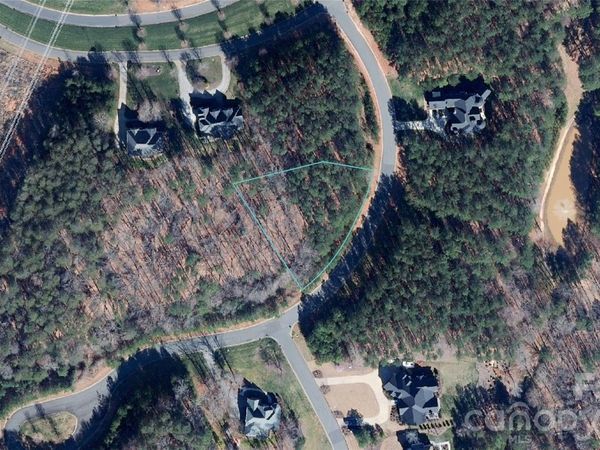 5016 Hermitage Court , Belmont, NC 28012