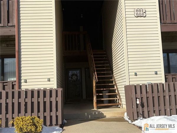 802 Lindsey Court, Marlton, NJ 08053