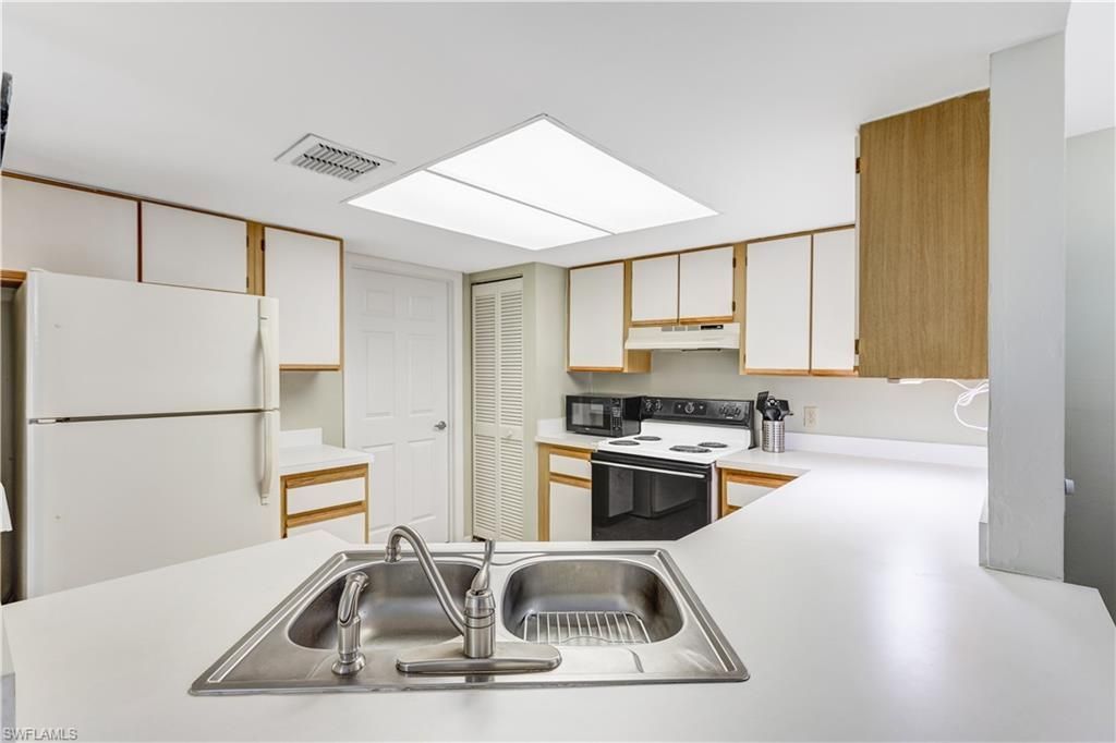 3130 Seasons Way, Unit 415, Estero, FL 33928 Photo