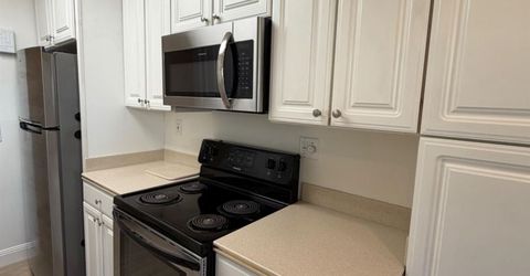 6241 Riverside Blvd #112, Unit 112, Sacramento, CA 95831 Photo