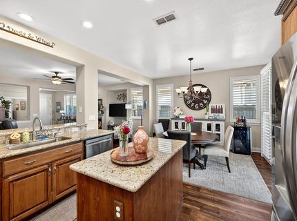 2217 Ryedale Ln, Sacramento, CA 95835 Photo