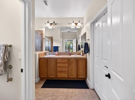 2217 Ryedale Ln, Sacramento, CA 95835 Photo