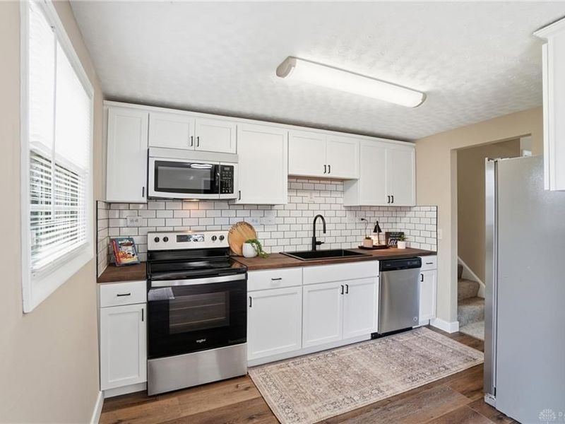 5540 Signet Drive, Huber Heights, OH 45424 Photo 15