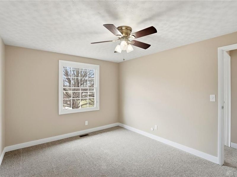 5540 Signet Drive, Huber Heights, OH 45424 Photo 20