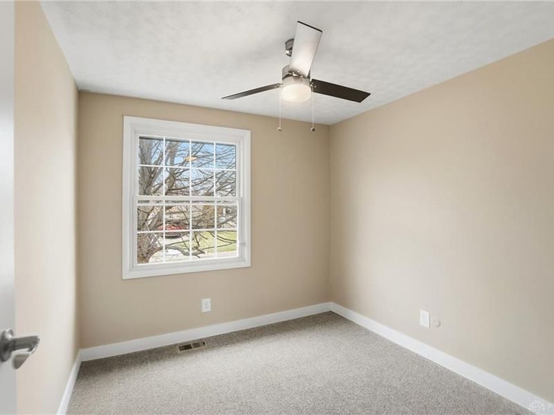 5540 Signet Drive, Huber Heights, OH 45424 Photo 22