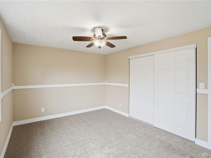 5540 Signet Drive, Huber Heights, OH 45424 Photo 24