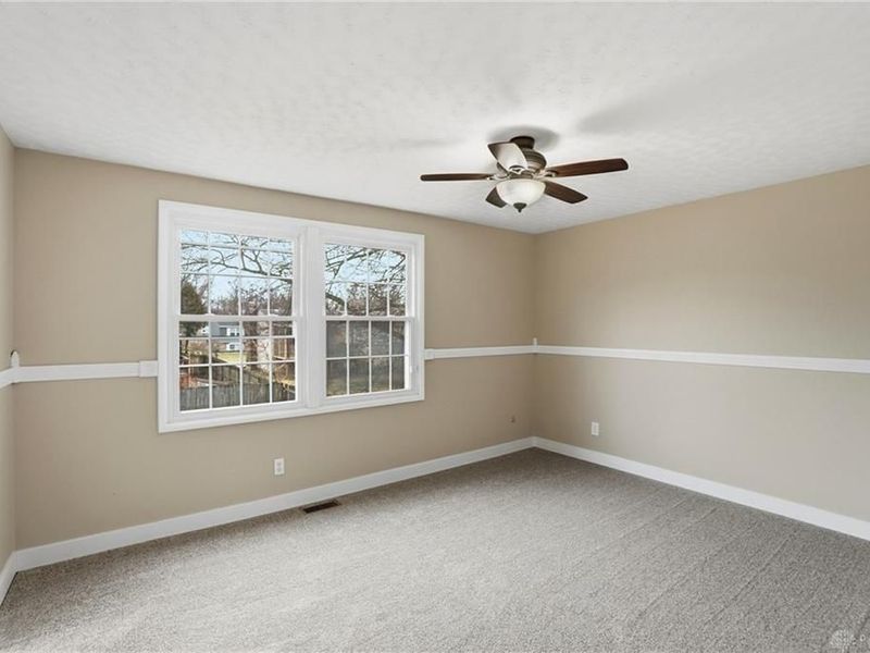 5540 Signet Drive, Huber Heights, OH 45424 Photo 28